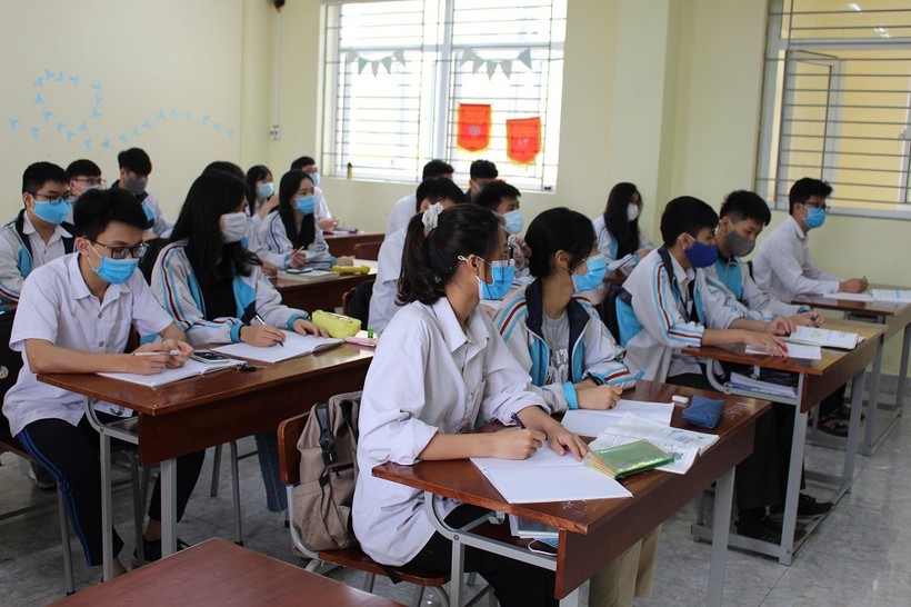 Số thí sinh đăng ký dự thi vào Trường THPT Chuyên Thái Nguyên là 1.452 em