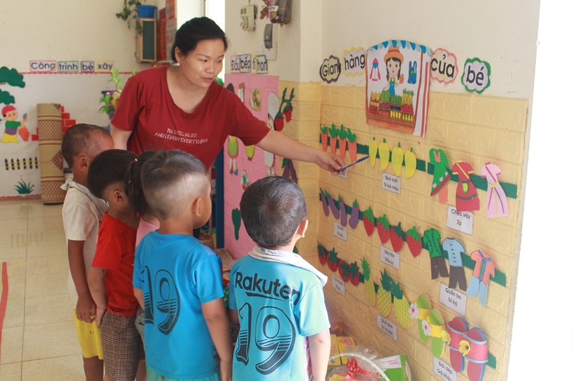 Phát triển tiếng Việt cho học sinh DTTS tại bản vùng cao Thái Nguyên.