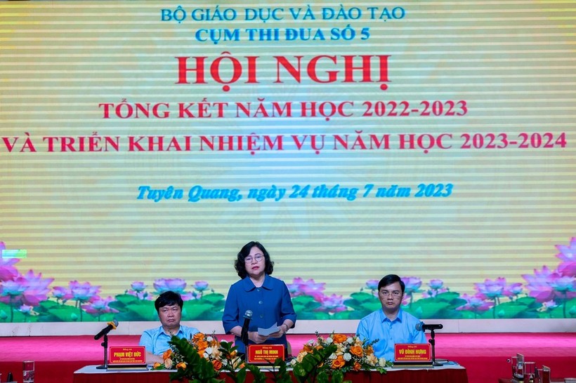 Thứ trưởng Ngô Thị Minh dự hội nghị tổng kết năm học 2022-2023 Cụm thi đua số 5.