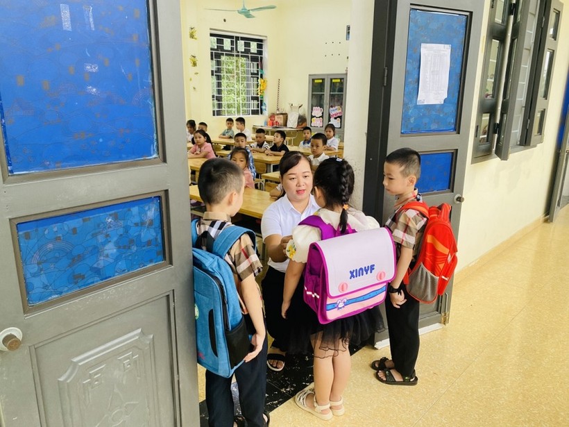 15.000 học sinh lớp 1 tại Tuyên Quang nô nức tựu trường.
