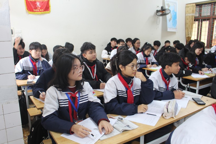 Học sinh trường THCS Nguyễn Du, TP Thái Nguyên đang tích cực ôn tập chuẩn bị cho kỳ thi vào lớp 10 THPT.