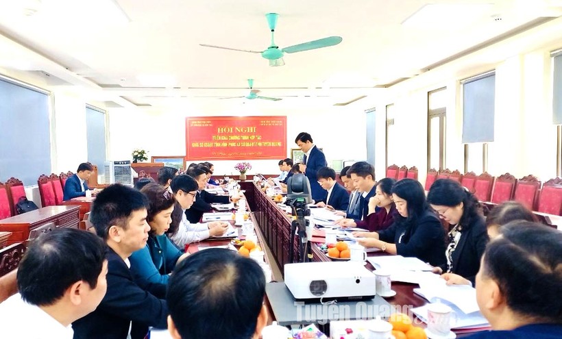 Hội nghị triển khai Chương trình hợp tác trong lĩnh vực giáo dục, đào tạo giữa 2 tỉnh Tuyên Quang và Vĩnh Phúc.