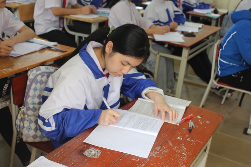 Học sinh trường THCS Sơn Cẩm I, TP Thái Nguyên tích cực ôn tập chuẩn bị cho kỳ thi vào lớp 10 THPT.