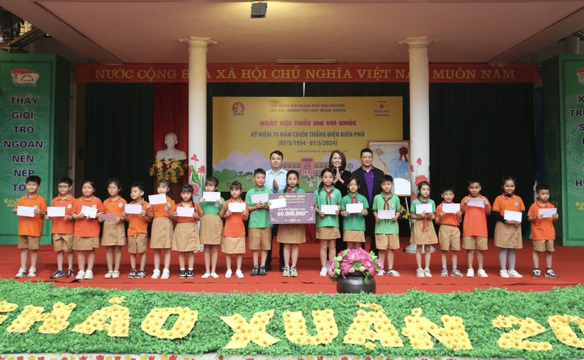 Học sinh Thái Nguyên hào hứng tham gia Ngày hội Thiếu nhi vui khỏe.