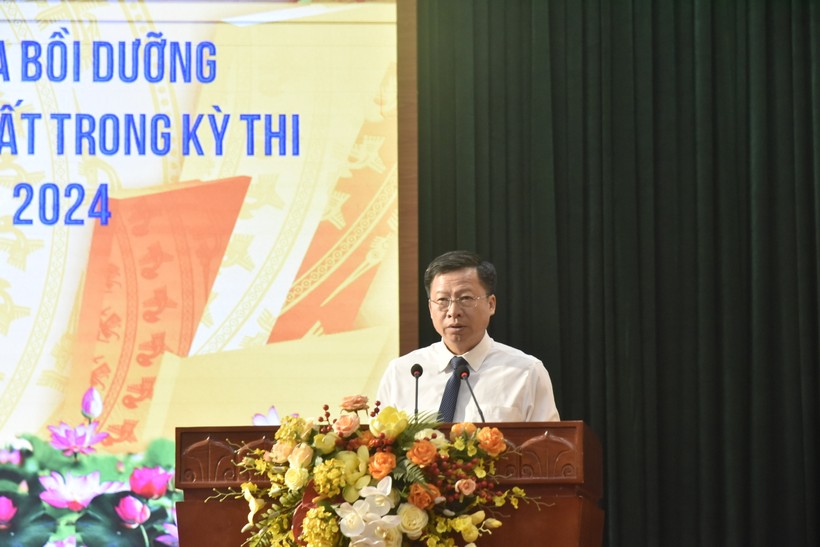 Ông Phạm Duy Hưng, Ủy viên Ban thường vụ tỉnh ủy, Phó Chủ tịch UBND tỉnh Bắc Kạn phát biểu tại buổi lễ.