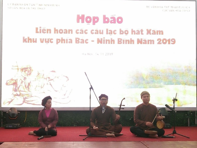 Liên hoan các câu lạc bộ hát xẩm khu vực phía Bắc 2019 được tổ chức tại Ninh Bình. Ảnh: Bình Thanh.