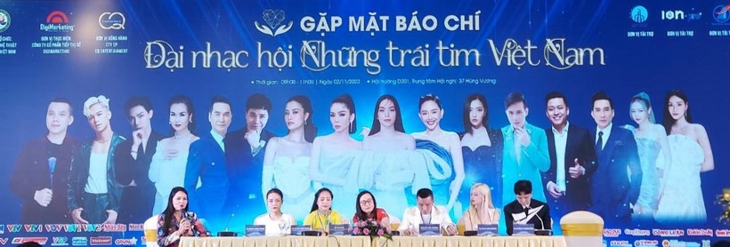 BTC thông tin về Đại nhạc hội "Những trái tim Việt Nam". Ảnh: Bình Thanh