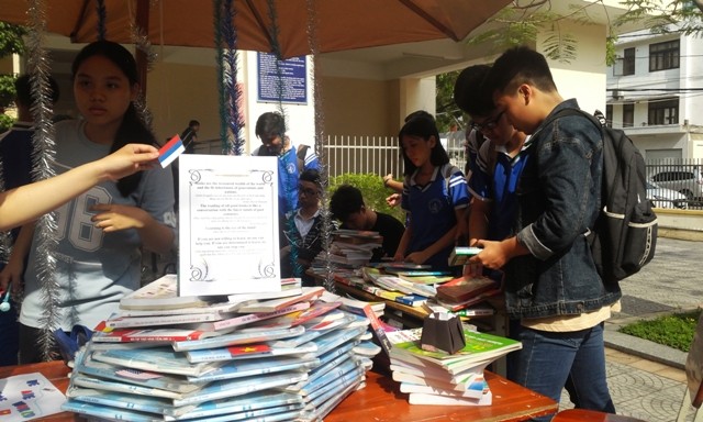 Ngày hội đọc sách là một hoạt động thường niên của trường THPT Trần Phú góp phần khơi gợi thói quen đọc sách trong HS.
