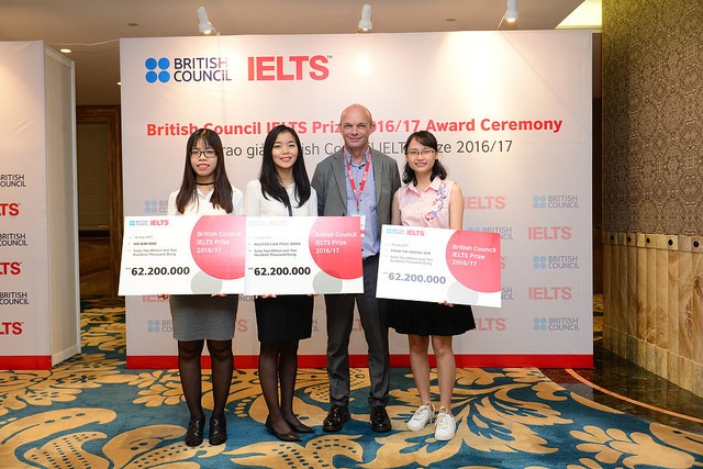 3 học sinh Việt Nam giành giải thưởng British Council IELTS 2017