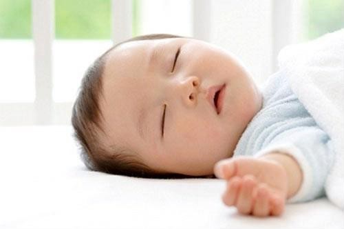 Những vấn đề sức khỏe trẻ có thể gặp nếu không được ngủ đủ giấc    