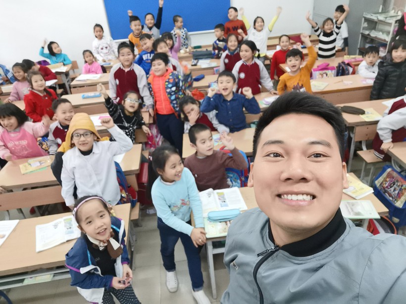 "Hot teacher" năm 2018 - Nguyễn Duy Nhất và các học trò