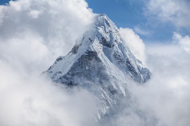Kinh ngạc những rặng núi hùng vĩ hơn cả Everest trong lòng đất