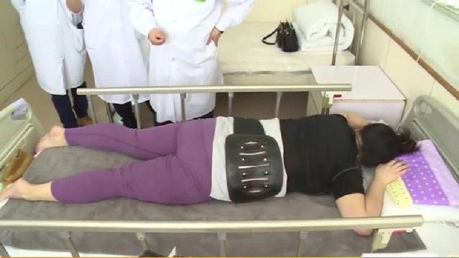 Cô gái 20 tuổi béo phì đến “gãy cả lưng” vì nguyên nhân khiến bác sĩ “ngã ngửa”