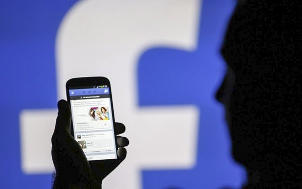 Nhiều đối tượng dùng ảnh nóng để dẫn dụ và cướp tài khoản người dùng Facebook