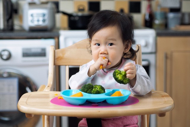 Mẹ 2 con bật mí bí quyết cực đơn giản giúp con ăn rau ngon miệng và vui vẻ 