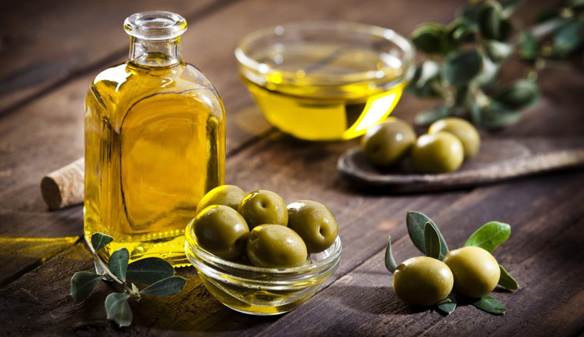 Làm trắng da hiệu quả chỉ bằng thìa dầu olive 
