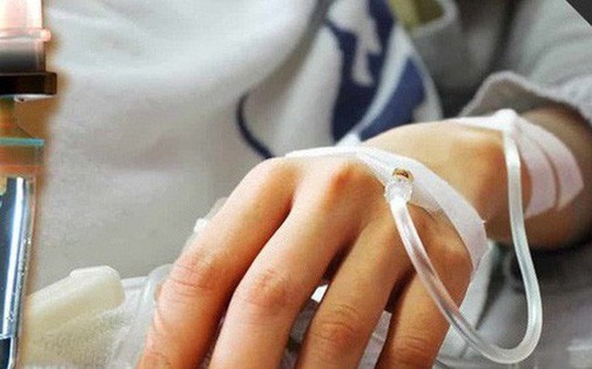 Cô gái trẻ qua đời sau vài ngày phát hiện ung thư phổi: Cảnh báo 8 dấu hiệu rất nhiều người bỏ qua