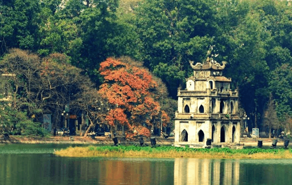 Tháp rùa - Hồ Gươm, một biểu tượng văn hóa nổi tiếng của Hà Nội. 