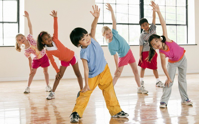 Chiều cao của trẻ phụ thuộc vào rất nhiều yếu tố trong đó sự rèn luyện thân thể.