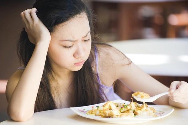 Bỏ qua bữa ăn sáng là một sai lầm, nó làm rối loạn quá trình trao đổi chất và làm chậm quá trình đốt cháy chất béo của cơ thể.