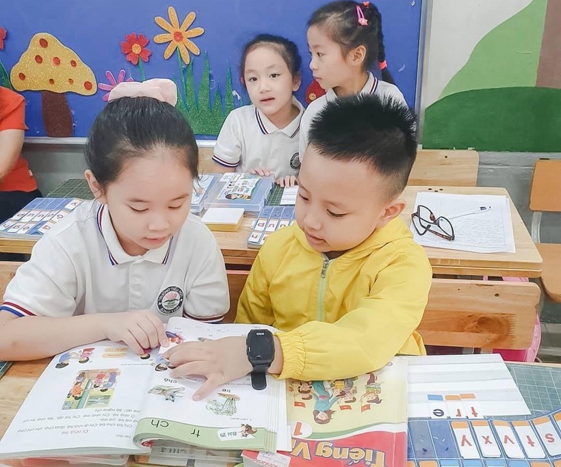 Học sinh lớp 1, trường Tiểu học Đông Thái (Tây Hồ, Hà Nội).