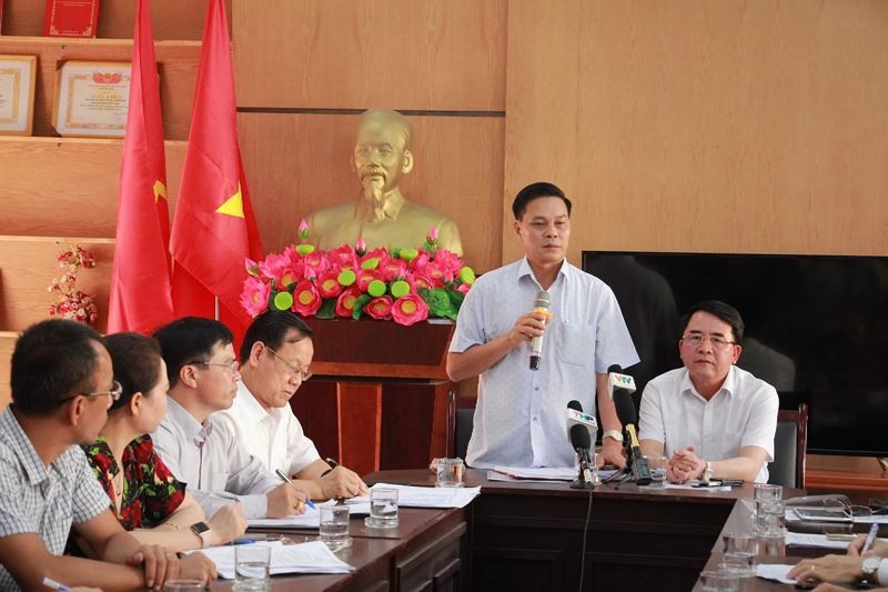 Chủ tịch UBND thành phố Hải Phòng Nguyễn Văn Tùng chủ trì cuộc họp khẩn về vụ việc cô giáo đánh học sinh xảy ra tại Trường Tiểu học Quán Toan
