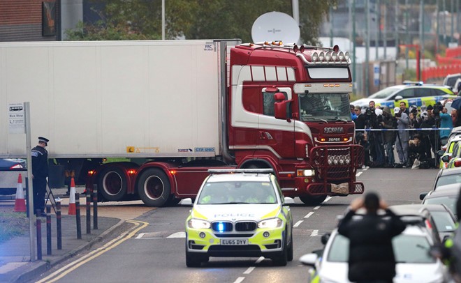 Hiện trường vụ 39 người tử vong trong container ở Anh
