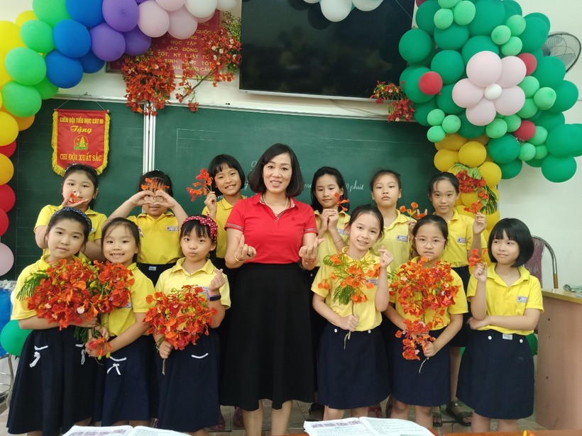 Cô trò Trường Tiểu học Cát Bi, quận Hải An, TP Hải Phòng
