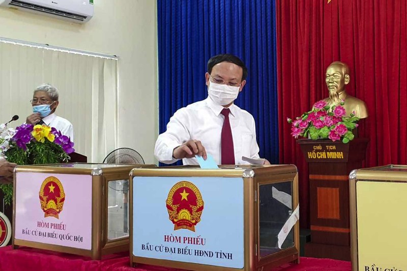Ông Nguyễn Xuân Ký- Bí thư Tỉnh ủy Quảng Ninh bỏ phiếu tại TP Hạ Long