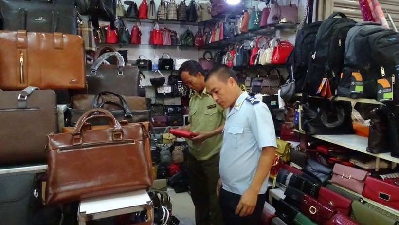 Hải quan Quảng Ninh tăng cường kiểm tra, xử lý các vụ buôn lậu, gian lận thương mại