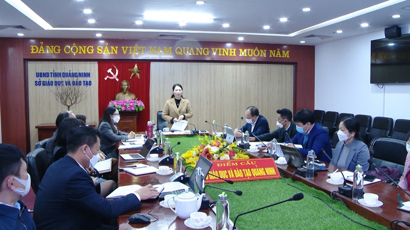 Quang cảnh cuộc họp sáng 10/2 tại Sở GD&ĐT Quảng Ninh