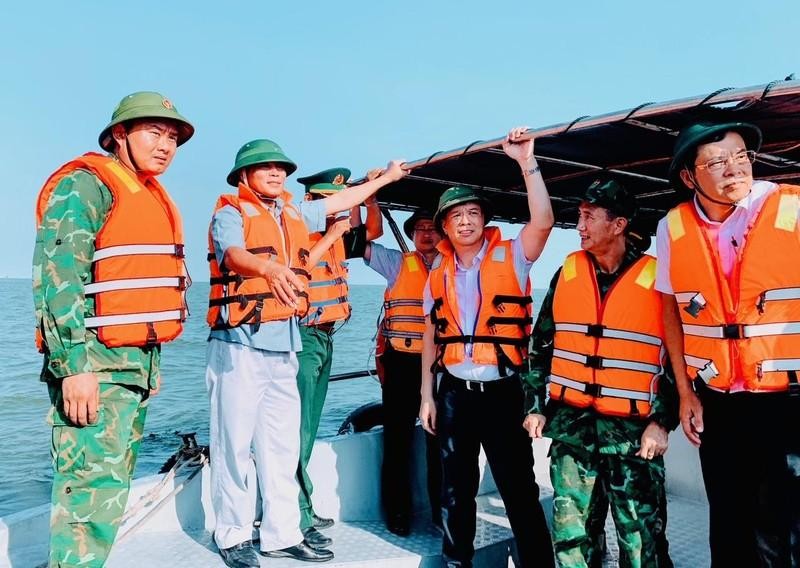 Hải Phòng kiên quyết xử lý các trường hợp nuôi ngao trái phép trên vùng bãi triều trên khu vực biển hai huyện Kiến Thụy và Tiên Lãng.