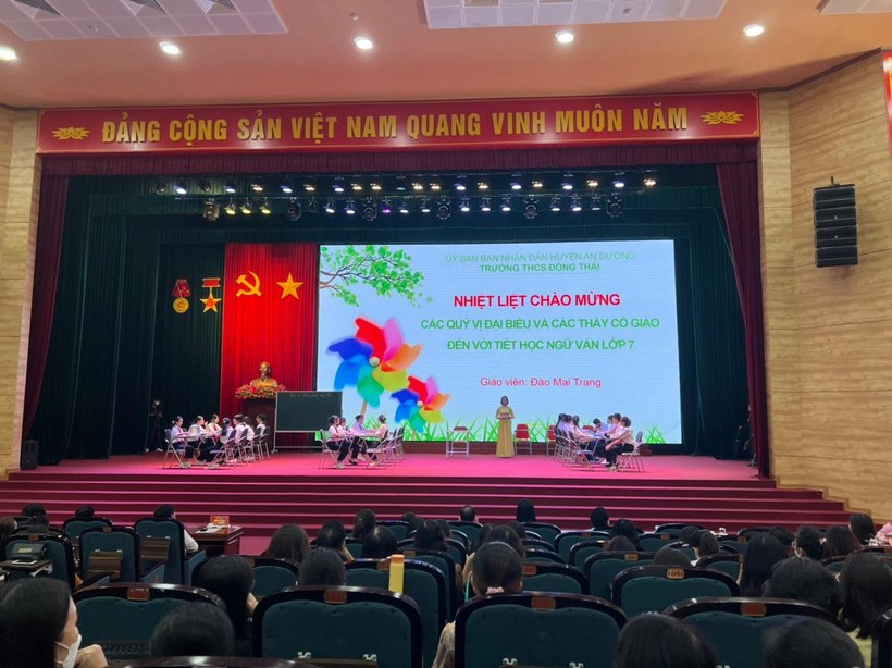 Tiết dạy Ngữ văn lớp 7 theo Chương trình GDPT 2018 của cô giáo Đào Mai Trang và học sinh Trường THCS Đồng Thái.