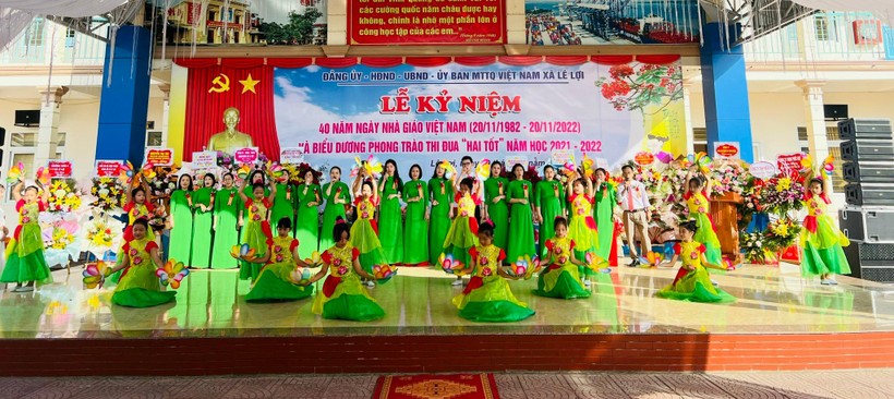 Chương trình văn nghệ chào mừng ngày Nhà giáo Việt Nam 20/11 tại xã Lê Lợi.