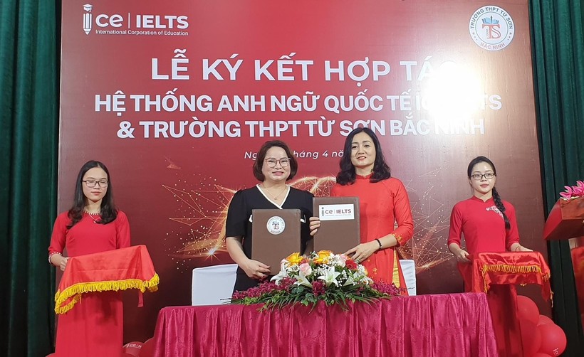 Lễ ký kết hợp tác giữa Hệ thống Anh ngữ quốc tế ICE IELTS và Trường THPT Từ Sơn. 