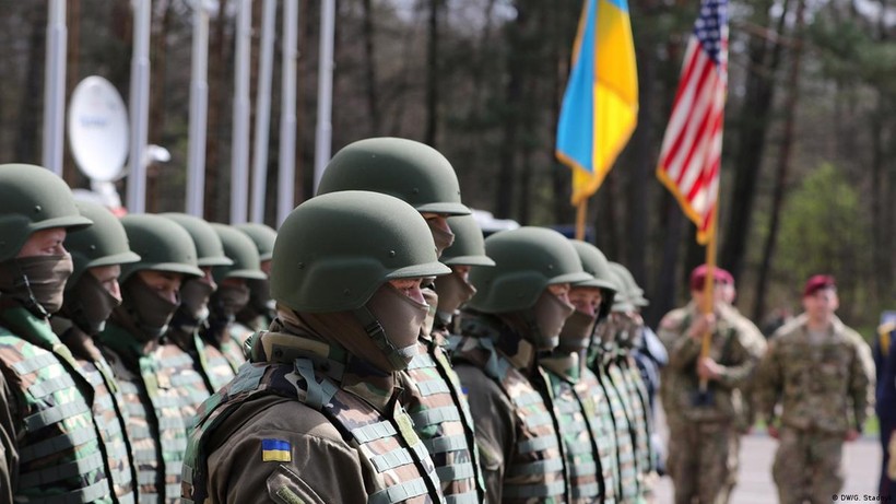 Mỹ đang dần bỏ rơi Ukraine?