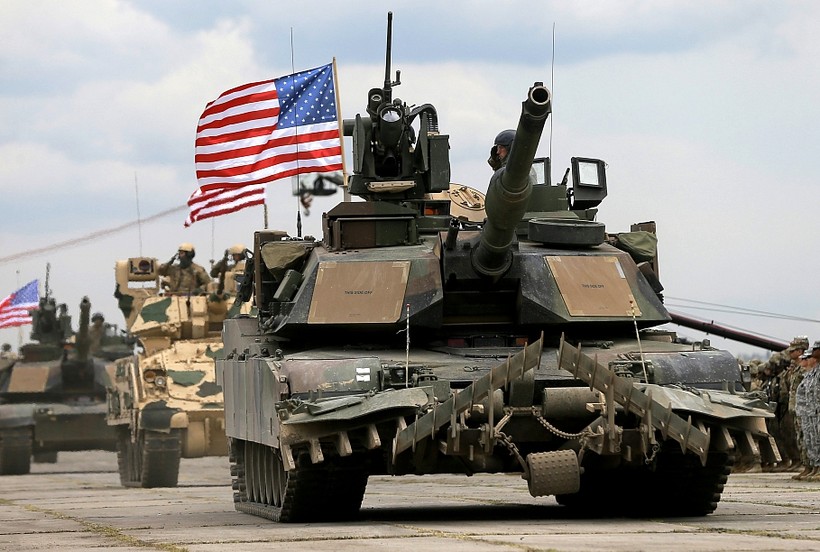 Ukraine nhìn 700 tăng Abrams và IFV Bradley tuột khỏi tay