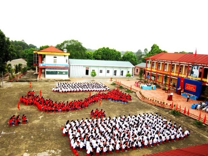 Trường THPT Hạ Hòa là một trong những trường THPT tỉnh Phú Thọ làm tốt công tác chữ thập đỏ