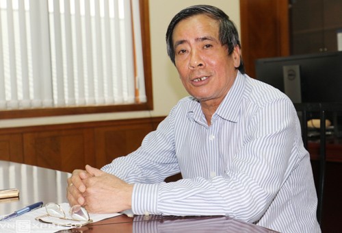 Trưởng Ban kỷ luật VFF Vũ Xuân Thành trả lời phỏng vấn VnExpress sau khi ra án phạt dành cho Văn Quân sáng 2/4