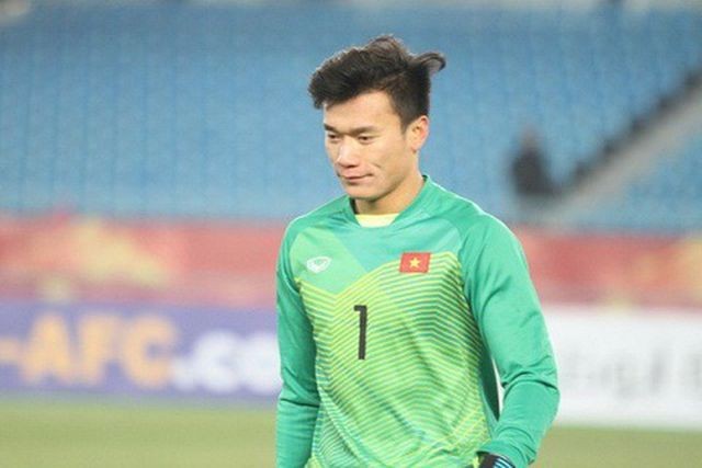 Nếu vẫn không có chỗ thi đấu chính thức tại V-League, thủ môn Bùi Tiến Dũng có nguy cơ mất chỗ trong đội U23 Việt Nam.