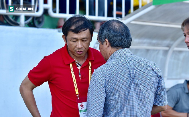 HLV Dương Minh Ninh đã xin từ chức sau trận thua 0-3 của HAGL trước Quảng Nam chiều qua.