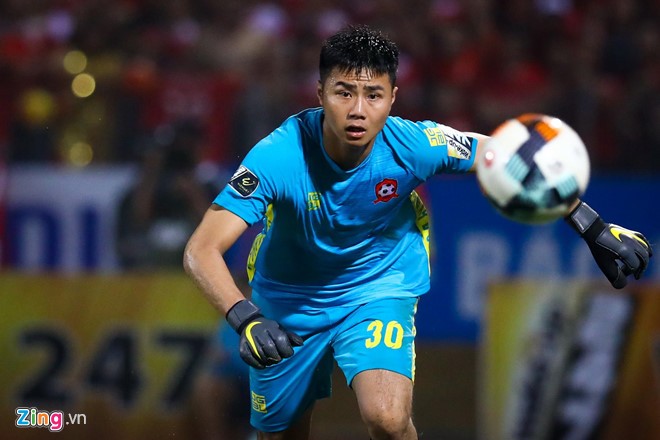 Văn Toản có một tương lai tươi sáng ở các đội tuyển Việt Nam sau những màn ra mắt ấn tượng thời gian qua.