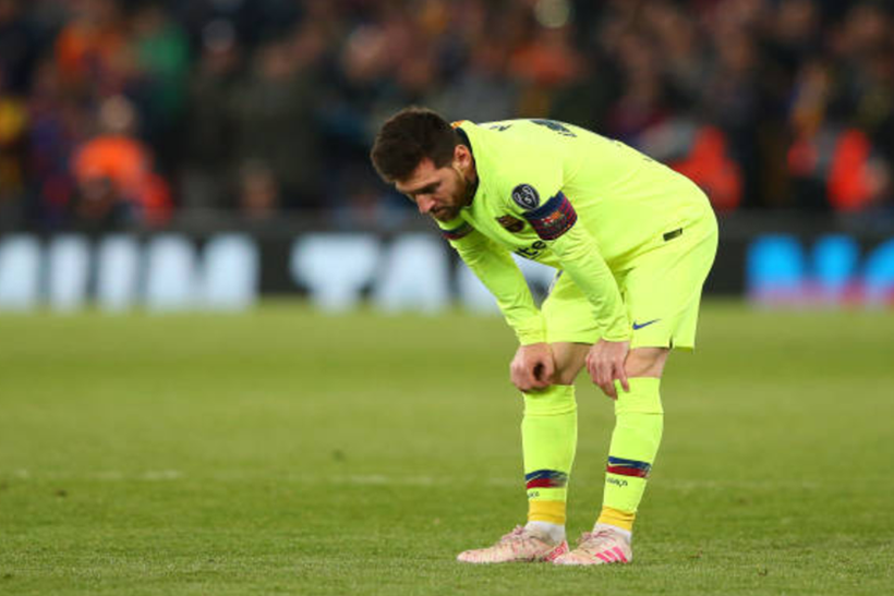Giây phút Messi chết lặng và bất lực sau thất bại lịch sử