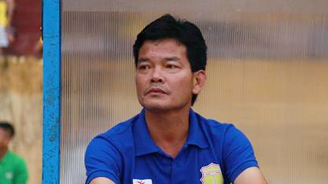 Nam Định bất ngờ thay HLV trước trận gặp Hà Nội FC
