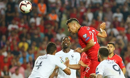 Pháp chơi như một đối thủ "hạng hai" so với Thổ Nhĩ Kỳ
