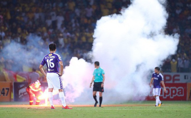 Hà Nội FC có nguy cơ lớn bị “treo sân” đến hết V.League 2019