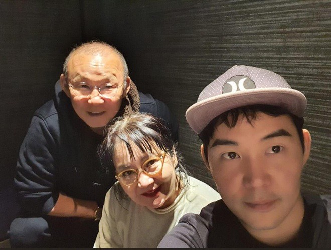 HLV Park Hang-seo du xuân cùng gia đình ở Nhật Bản