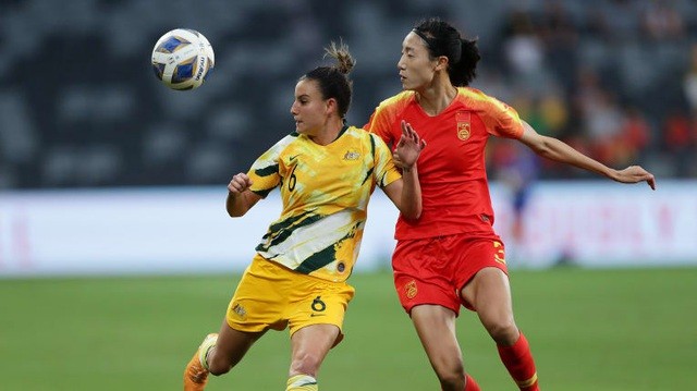 HLV Australia dè chừng lối đá phản công của đội tuyển nữ Việt Nam