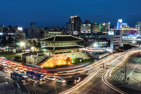 Đông Đại Môn tại Seoul là một điểm du lịch hấp dẫn của Hàn Quốc