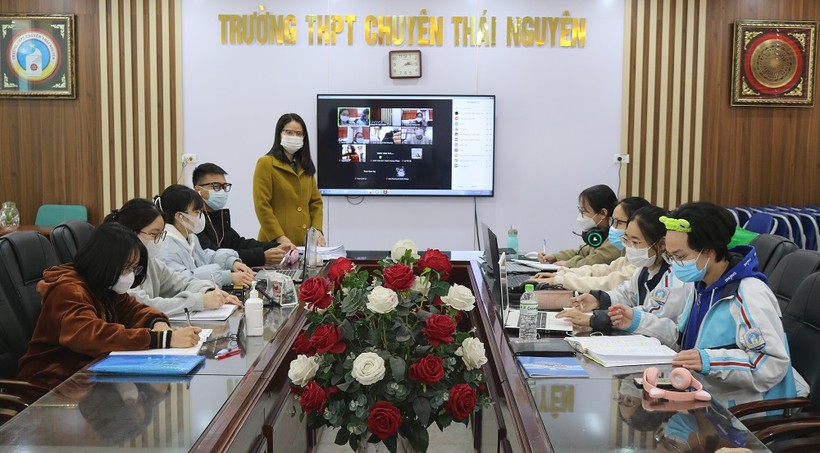 Một giờ ôn luyện của học sinh Trường THPT Chuyên tỉnh Thái Nguyên tham dự thi chọn Học sinh giỏi Quốc gia.
